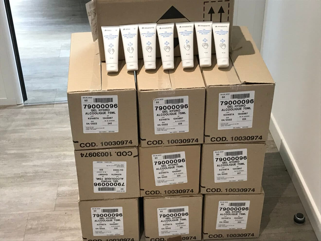 Gel hydroalcoolique: le geste fort des laboratoires ARKOPHARMA